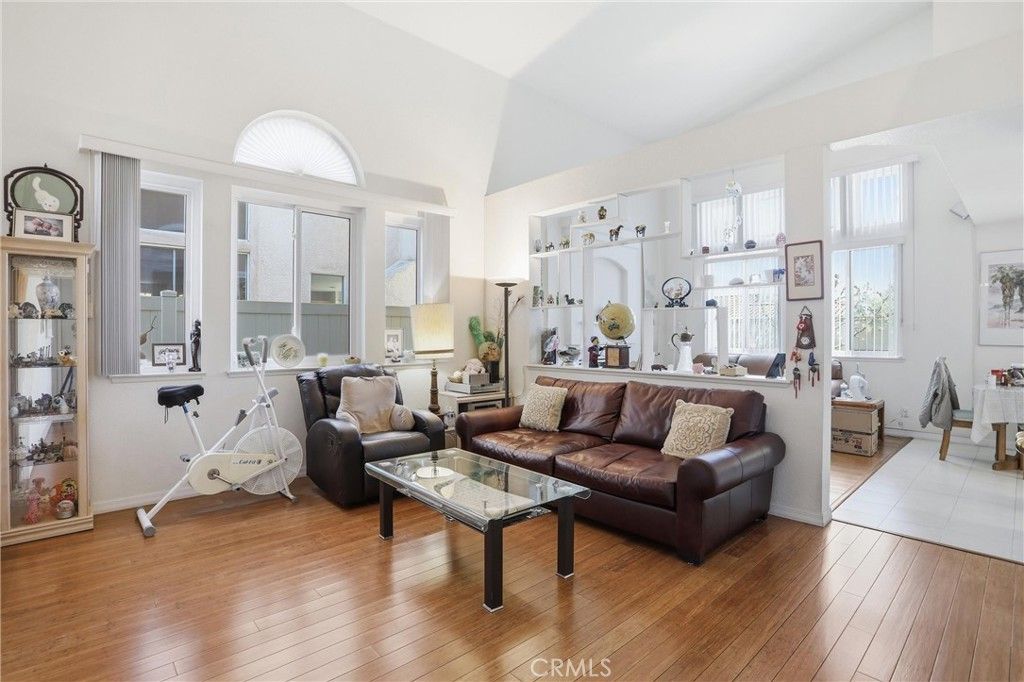 Photo of 902 W Princess Palm St, West Covina, CA 91790 (MLS # AR26053424)