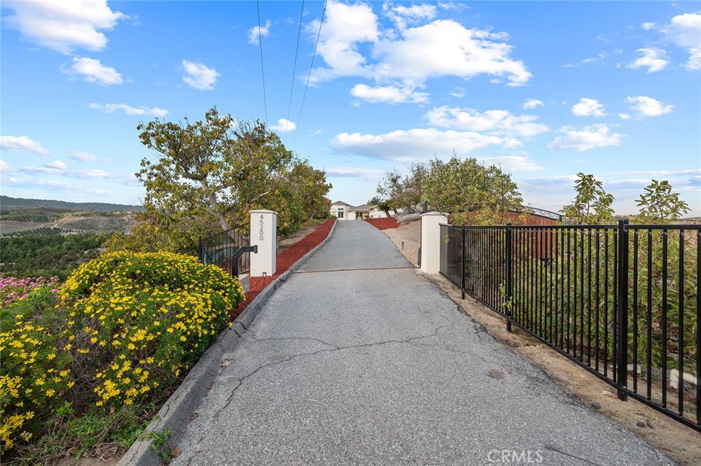 45200 Camaron Road