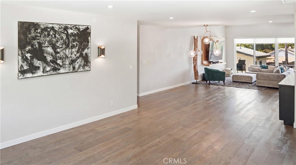 728 Val Vista