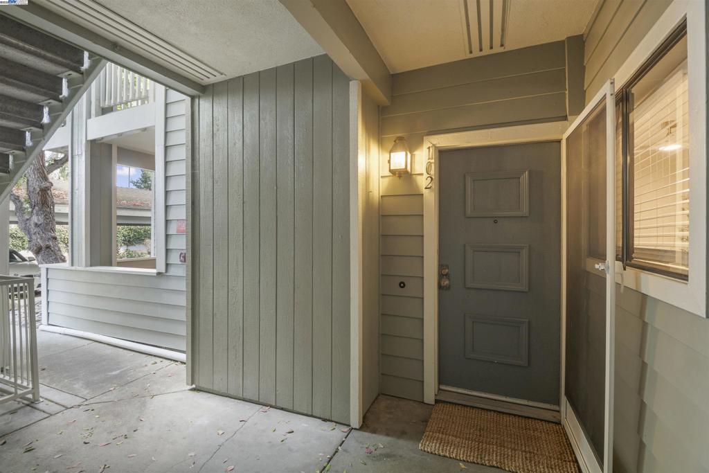 36992 Meadowbrook Cmn 102