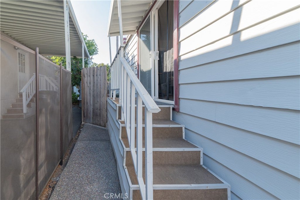 600 East Weddell Drive 8