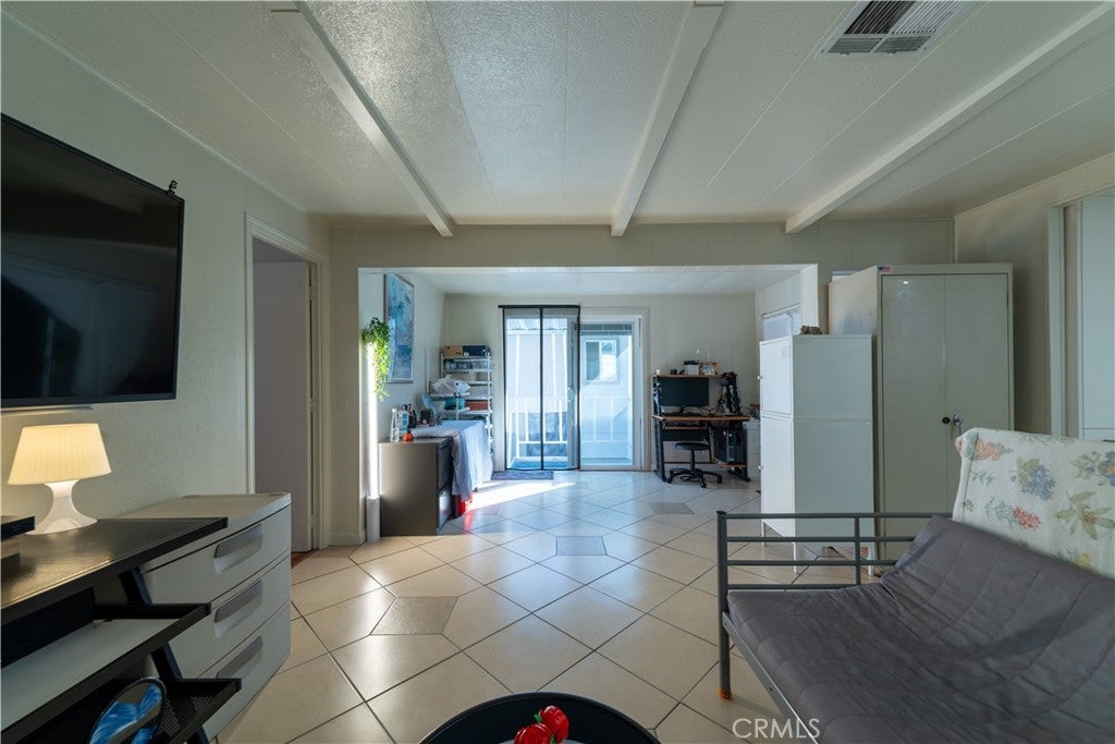 600 East Weddell Drive 8