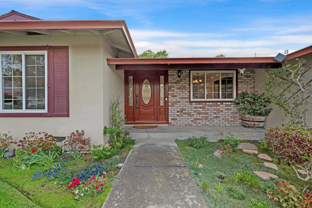 435 Ewing Drive