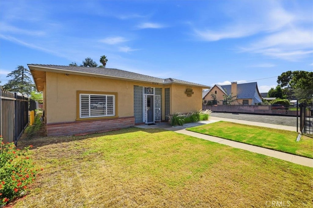 2155 N Arrowhead