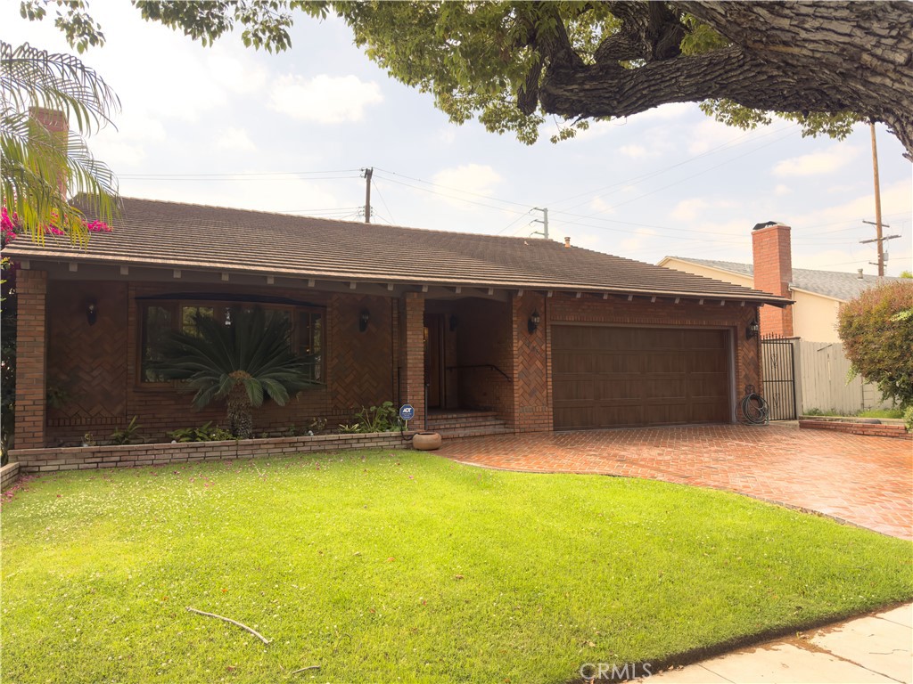 Properties 1 2105 S Palm Avenue