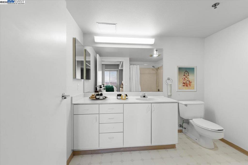 CHINATOWN - Residential