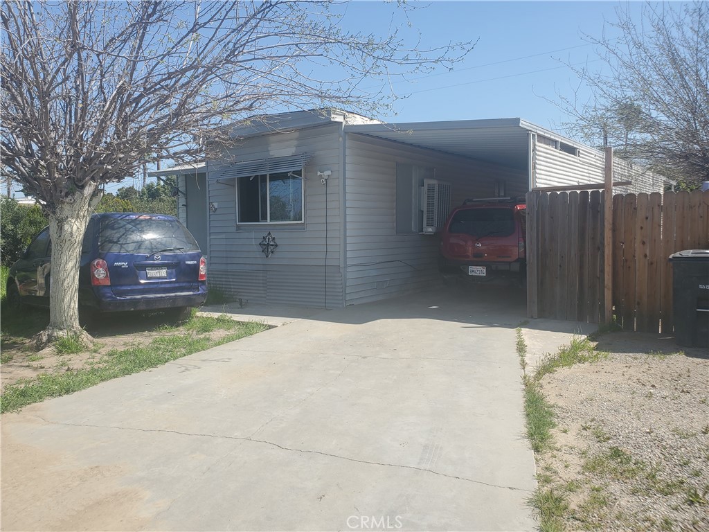 Property is located in well-established neighborhood of Perris. This is probate sale with full authority. The home is in very poor condition but has plenty of potential for the right buyer.