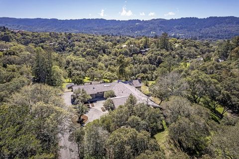 Photo of 747 Westridge Drive, Portola Valley, CA 94028 (MLS # ML82045714)