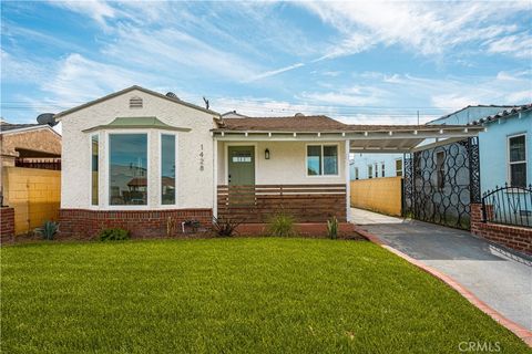 Photo of 1428 W 89th St, Los Angeles, CA 90047 (MLS # WS26075342)