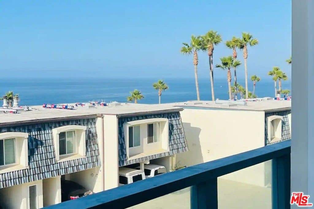 Photo of 11954 Oceanaire Lane, Malibu, CA 90265 (MLS # 26867397)