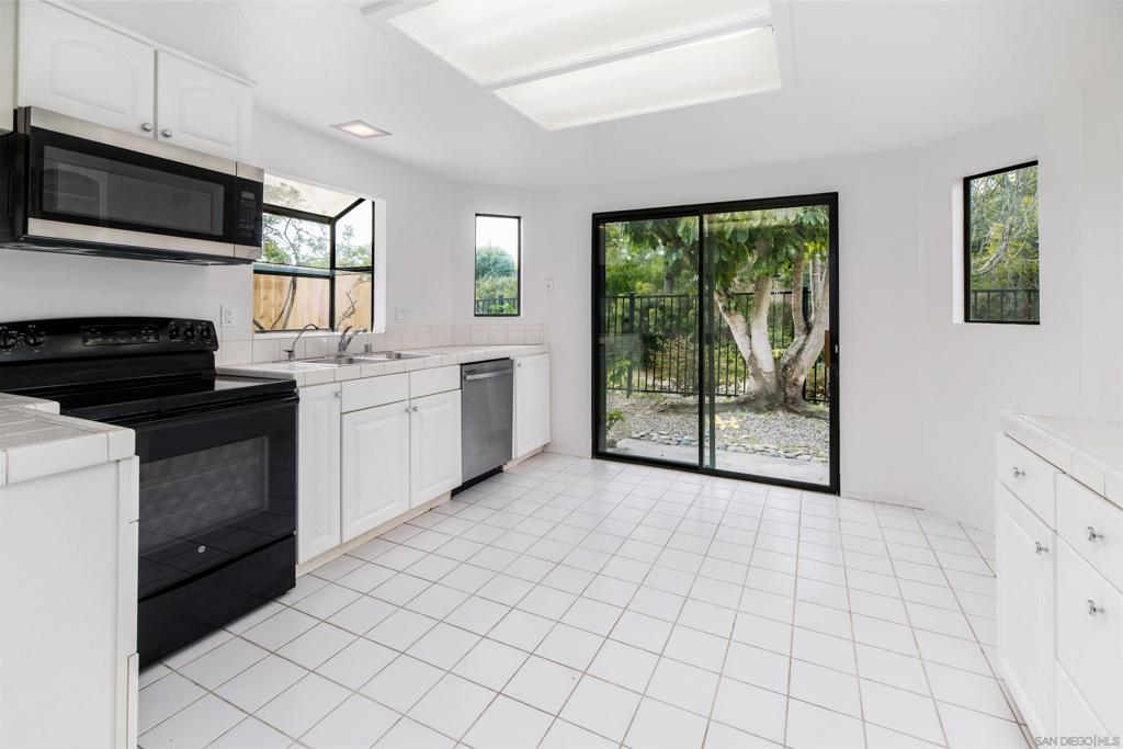 2058 Sea Village Circle