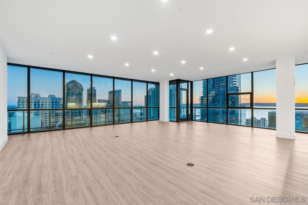 Downtown - Residential Lease