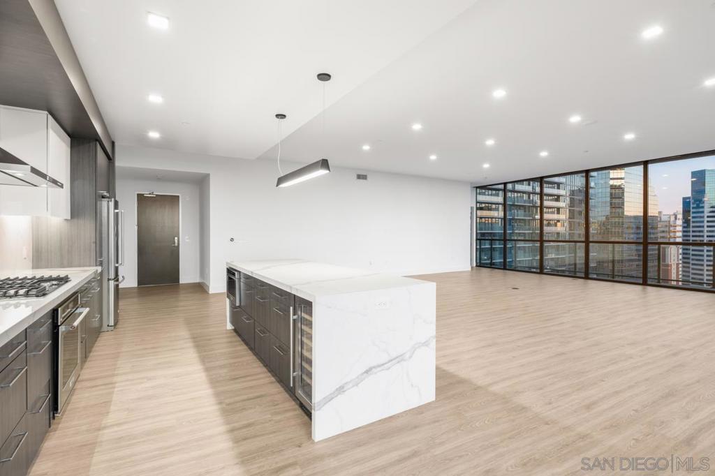 Downtown - Residential Lease