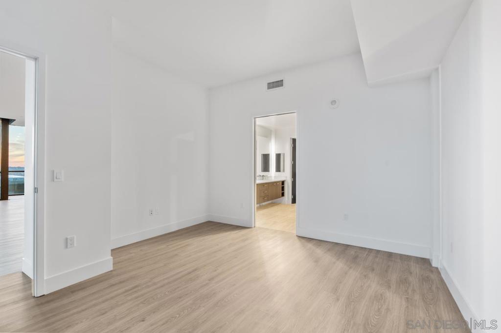 Downtown - Residential Lease