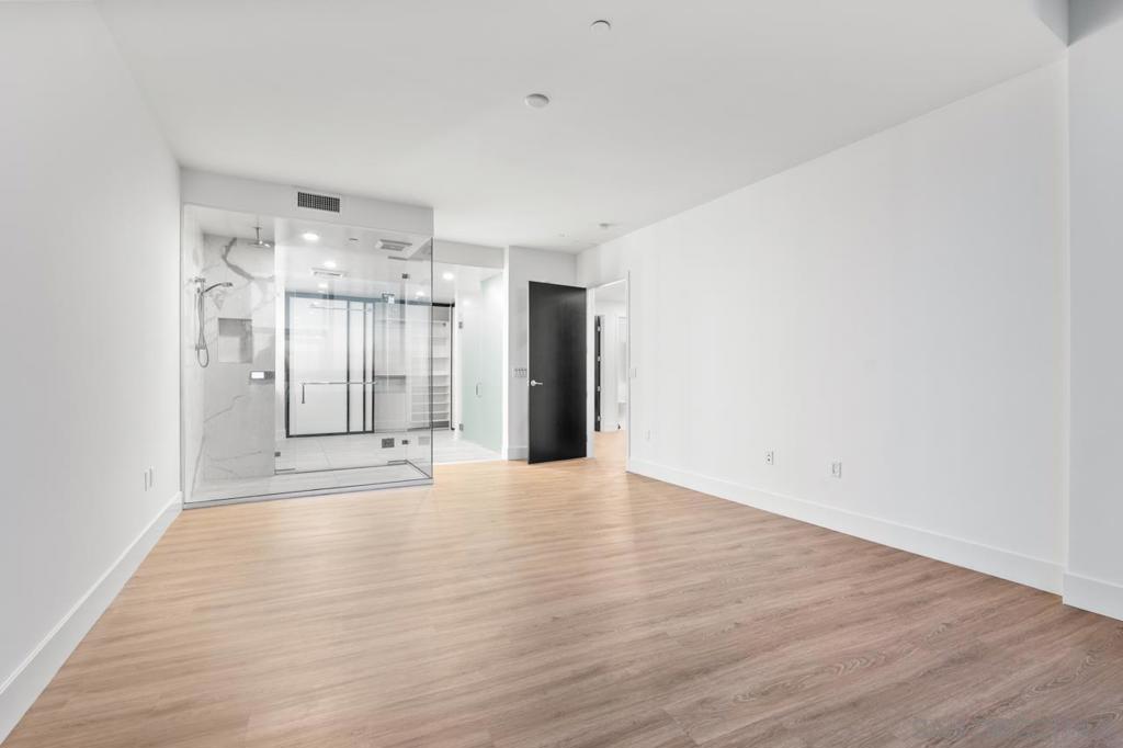 Downtown - Residential Lease