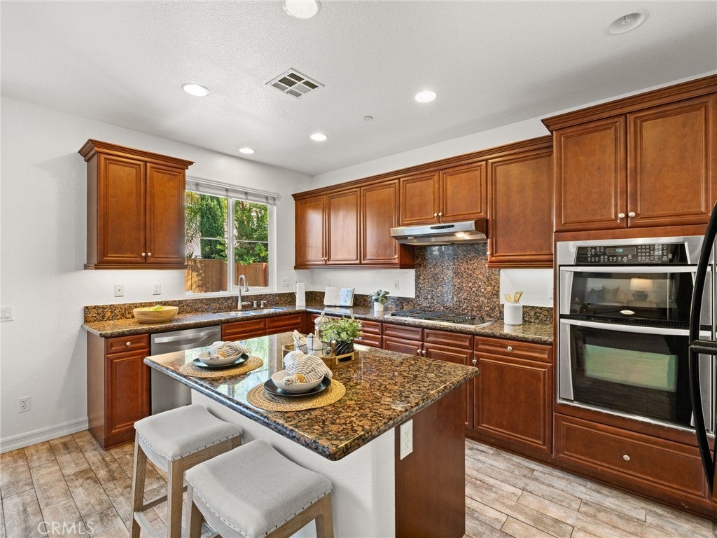 3620 Lake Park