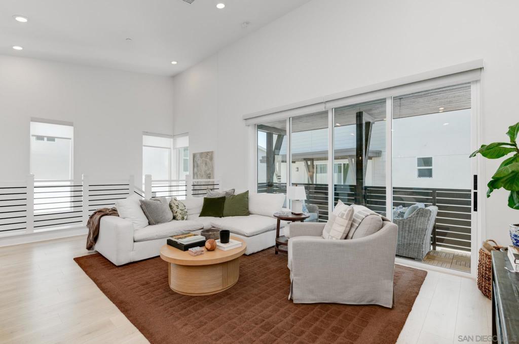 10466 Newbliss Way