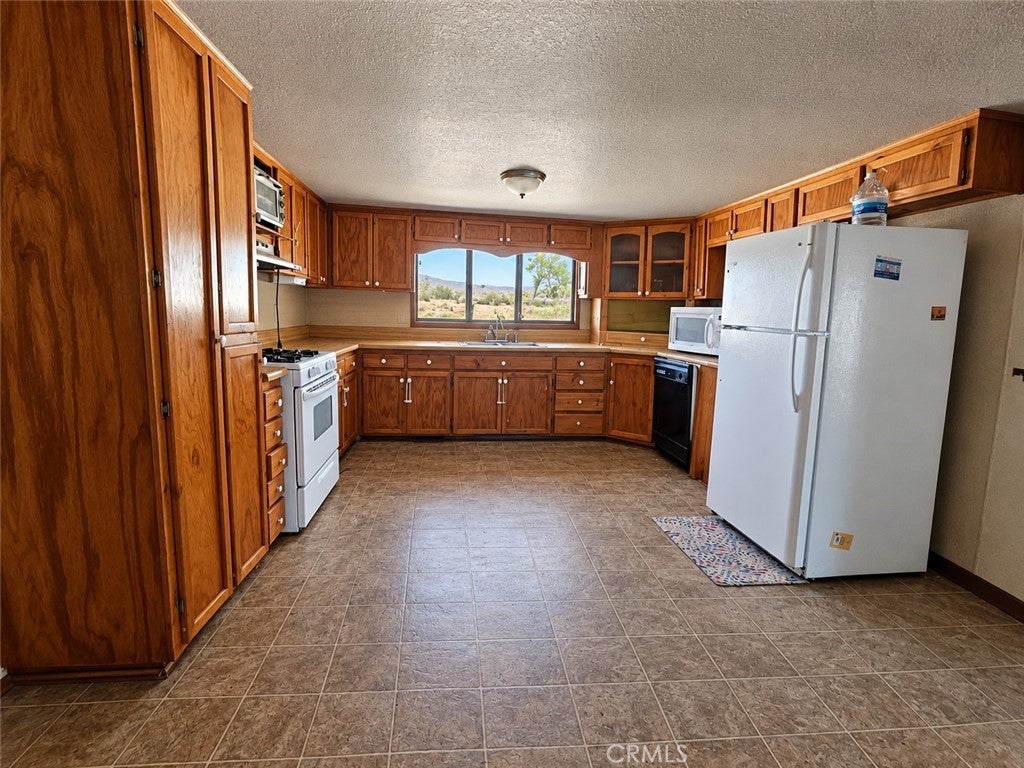 30423 Desert View