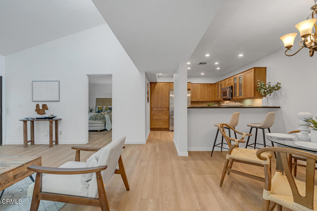 601 E California Boulevard 302