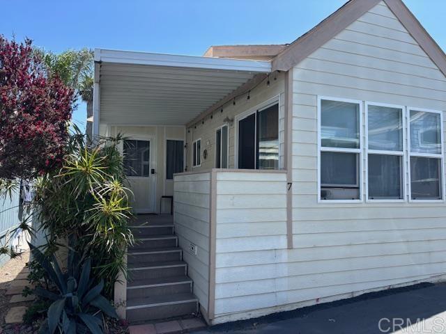 1624 N Coast Hwy 101 7