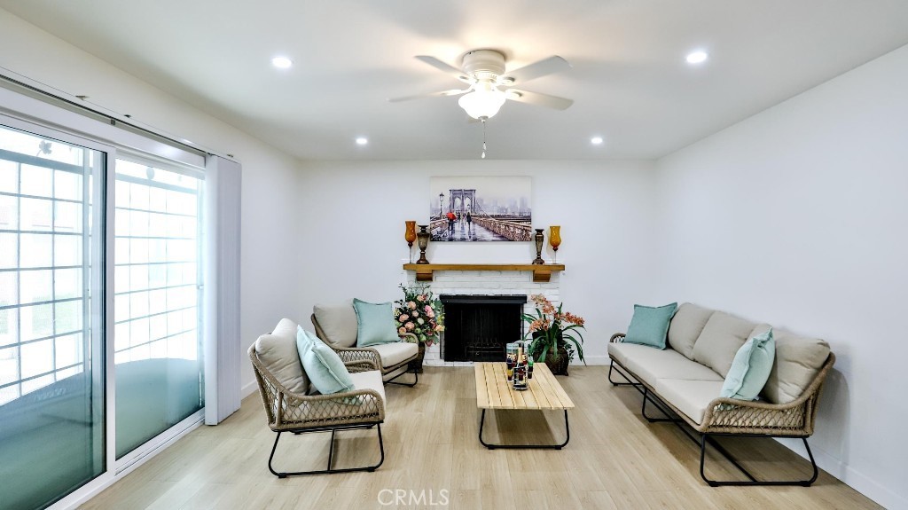 11864 Mayflower Circle