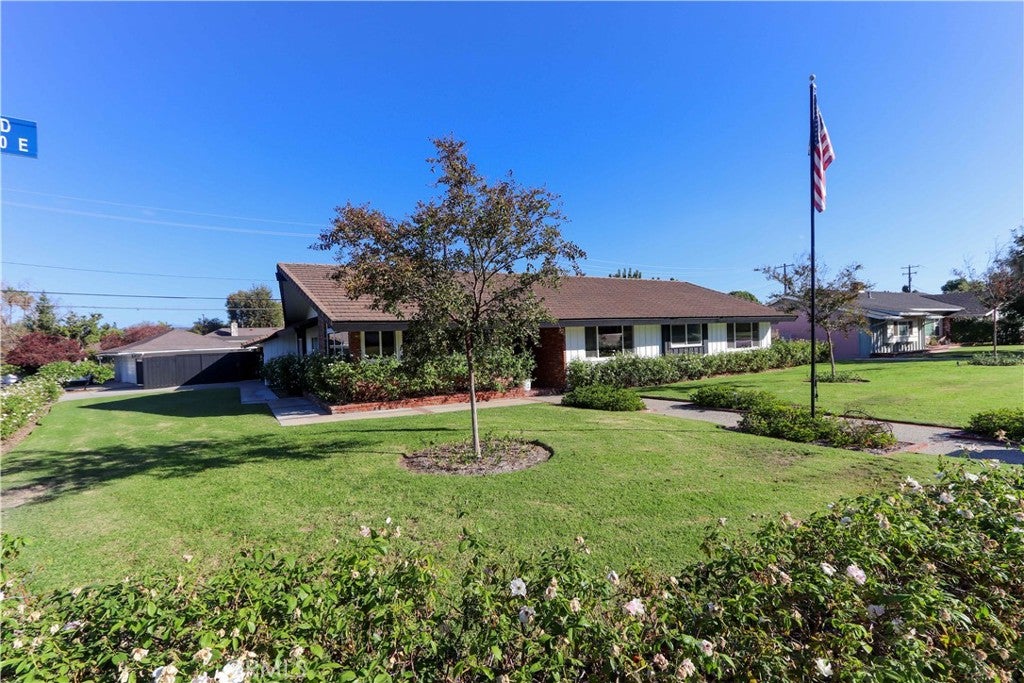 501 E Sunny Hills Road