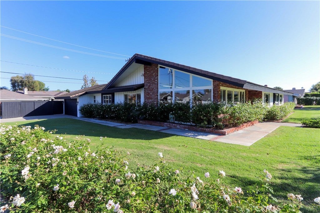 501 E Sunny Hills Road