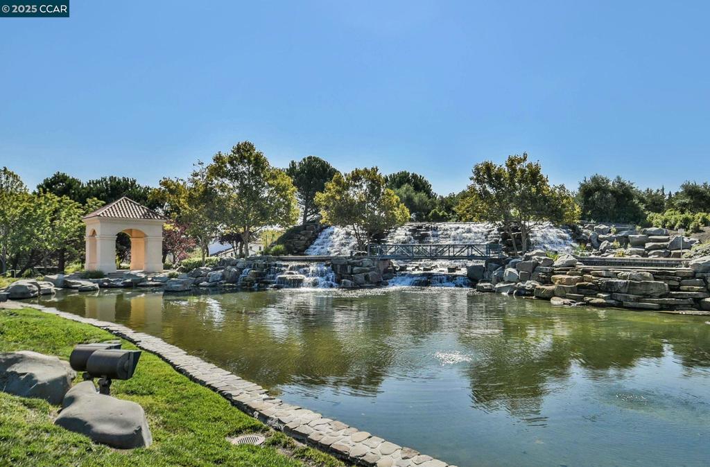 CEDAR BRIDGE - Residential