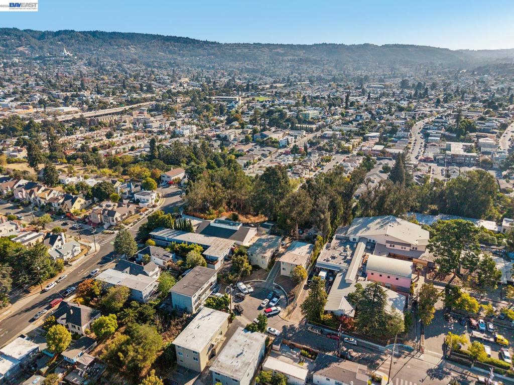 Properties 1 2820 GARDEN ST
