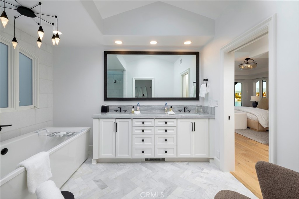 Lido Island (LIDO) - Residential