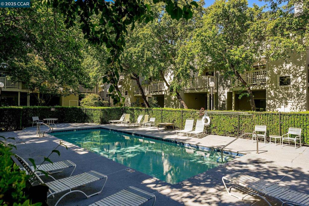 HAMPTON WALDEN - Residential