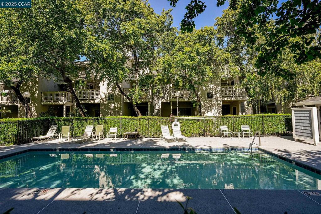 HAMPTON WALDEN - Residential