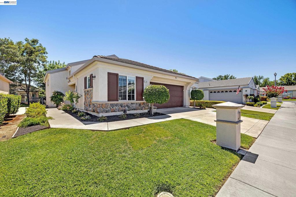 1586 Imperial Way