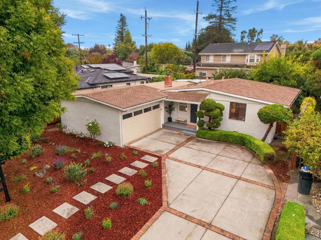 2378 Tulip Road