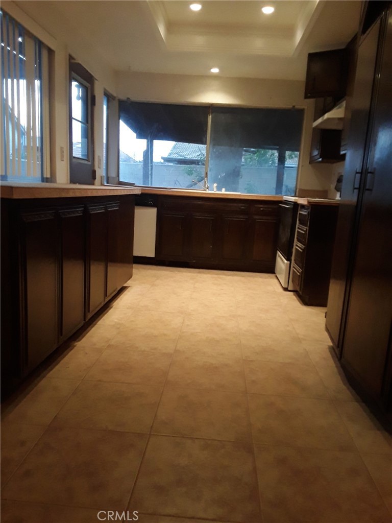 2248 Arrowhead Avenue