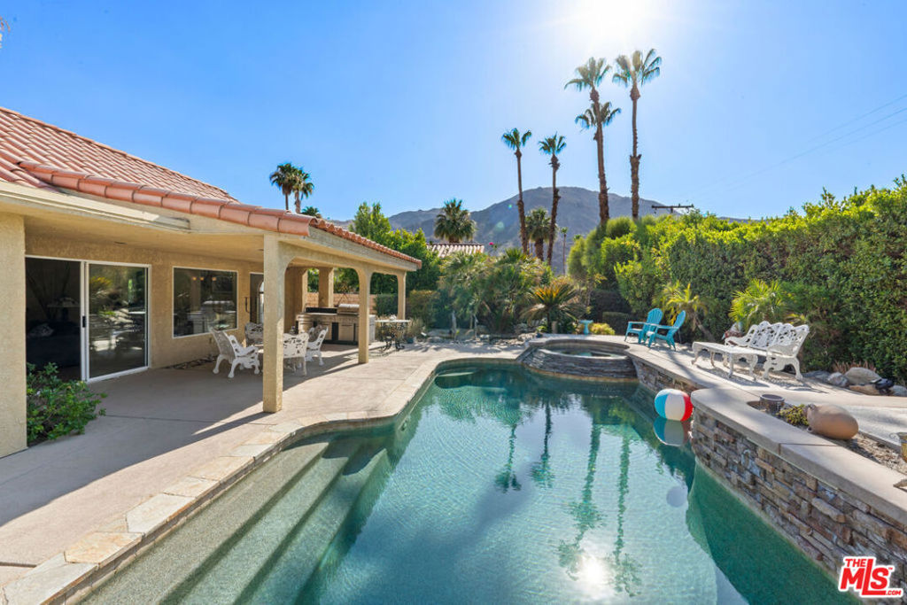 108 Chelsea Circle