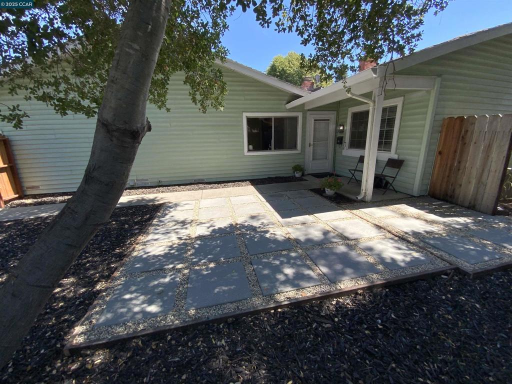 Short-term rental - 6 months, Charming single-level Duet located at the end of cul de sac in desirable Danville South neighborhood. The home features a spacious living room and dining area, a remodeled kitchen with granite counters, recessed lights, newer windows and laminate flooring. The primary bedroom offers French doors opening onto the side yard. Attached two-car garage. Danville South offers fantastic amenities, including a community pool, picnic area with BBQ and tables, basketball court, and a children’s playground with a large green area! Great location providing convenient access to the Iron Horse Trail, Greenbrook Elementary School, within minutes to freeway access, shopping (Costco, Safeway) and downtown Danville. Situated in top-rated SRV School District. Also listed for sale. Apply with RentSpree https://apply.link/0BlMxL0