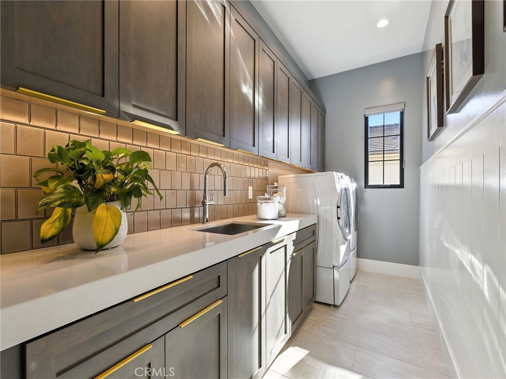 The Summit - Residential