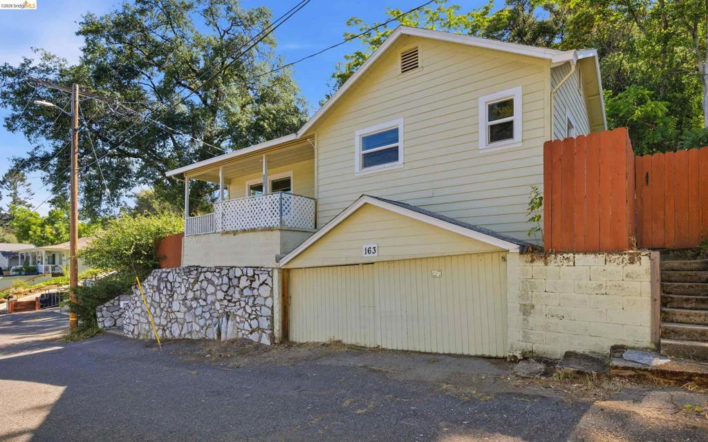 163 N Shepherd
