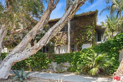 Photo of 614 6th Avenue #2, Venice, CA 90291 (MLS # 26638973)