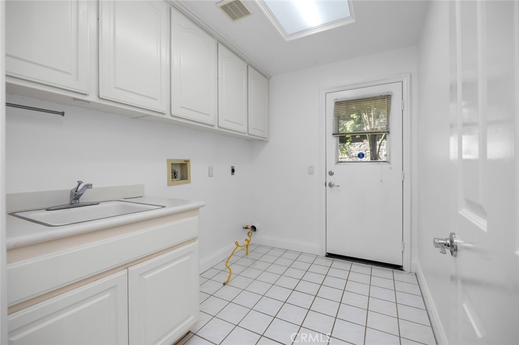 13925 - Residential Lease