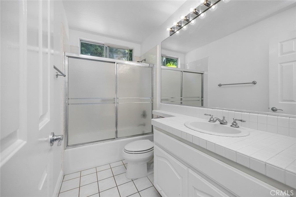 13925 - Residential Lease