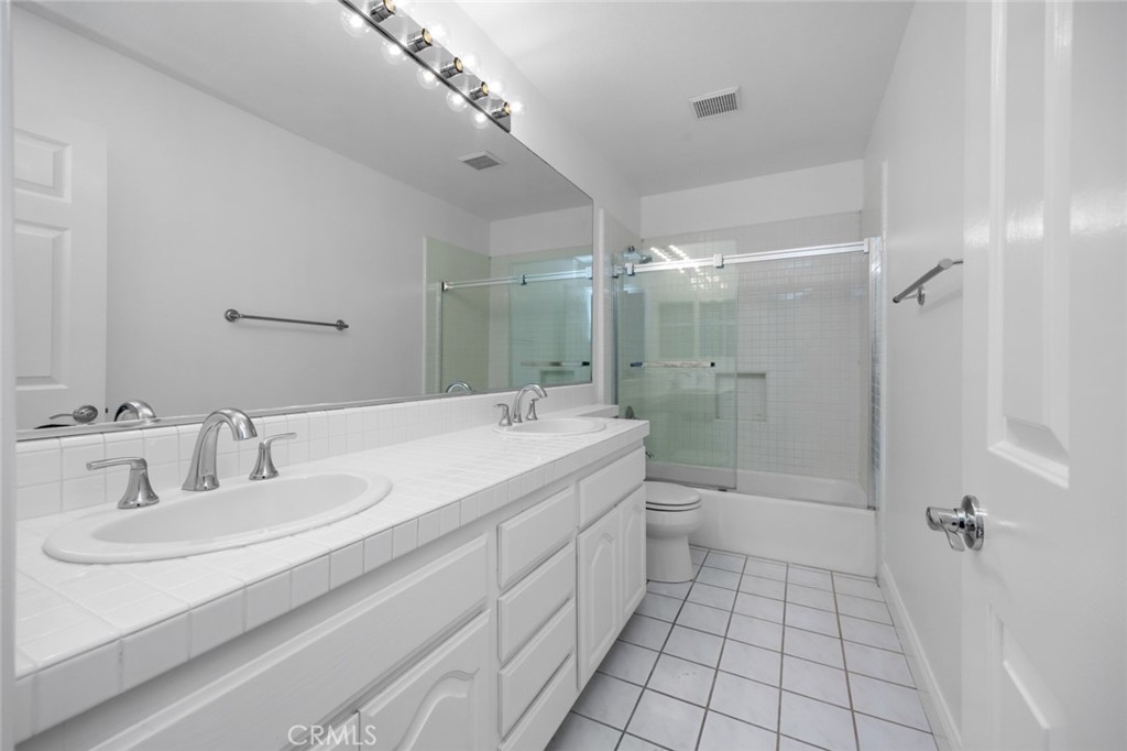 13925 - Residential Lease