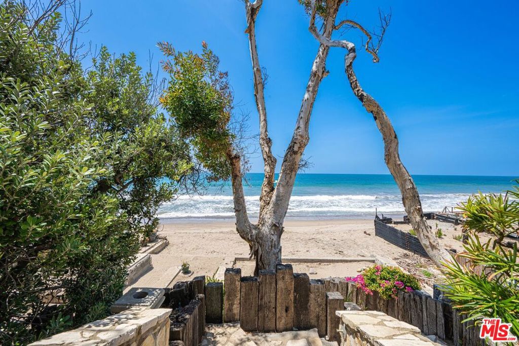 18842 Pacific Coast Highway