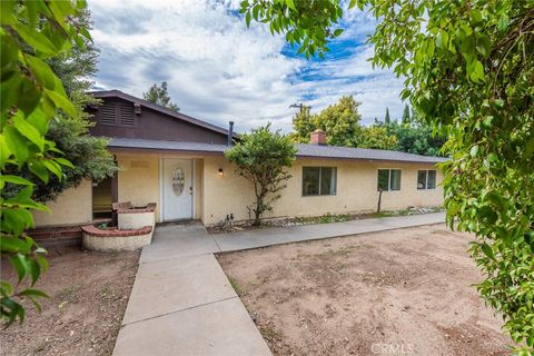 Photo of 1425 39th E, San Bernardino, CA 92404 (MLS # IV25264760)