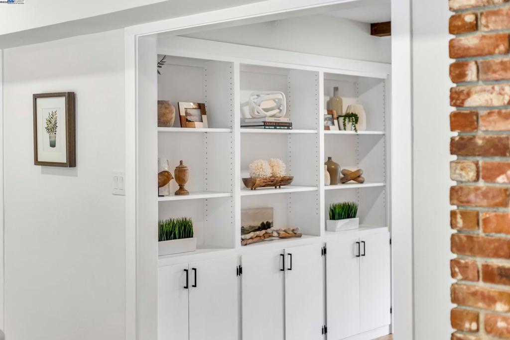 WESTSIDE DANVILL - Residential