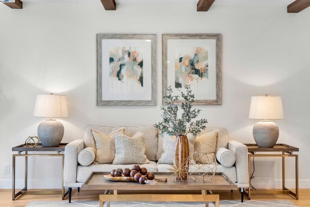 WESTSIDE DANVILL - Residential