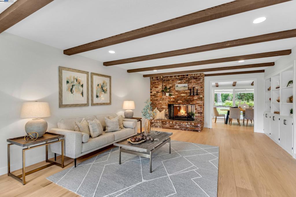 WESTSIDE DANVILL - Residential