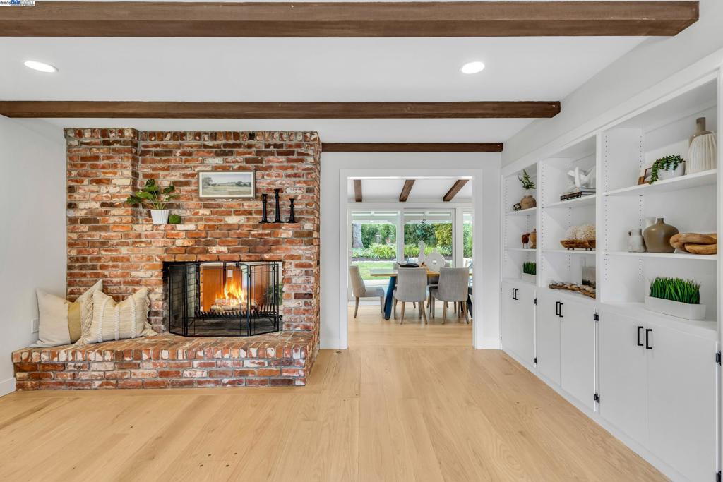 WESTSIDE DANVILL - Residential