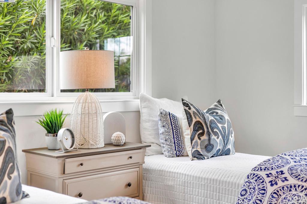 WESTSIDE DANVILL - Residential